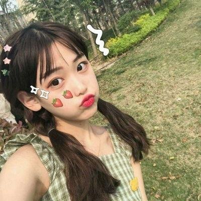 蓝色眼影